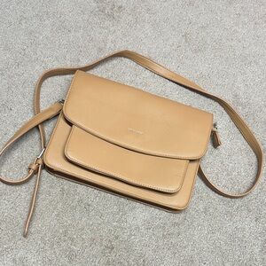 Elegant Tan Crossbody Bag